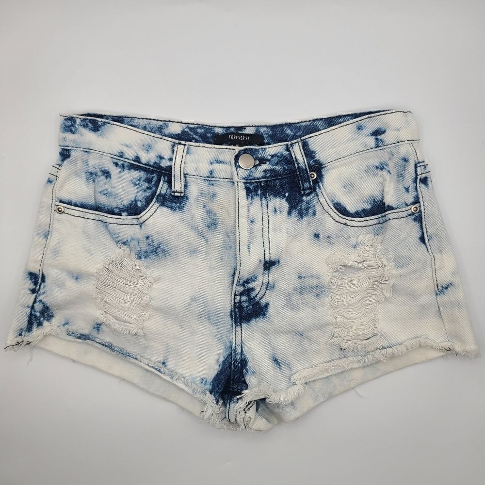 Forever 21 Ripped Light Denim Wash Shorts Size 26 (XS)
